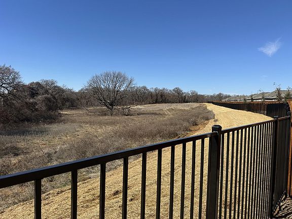4th image of 1853 Ventasso Blvd