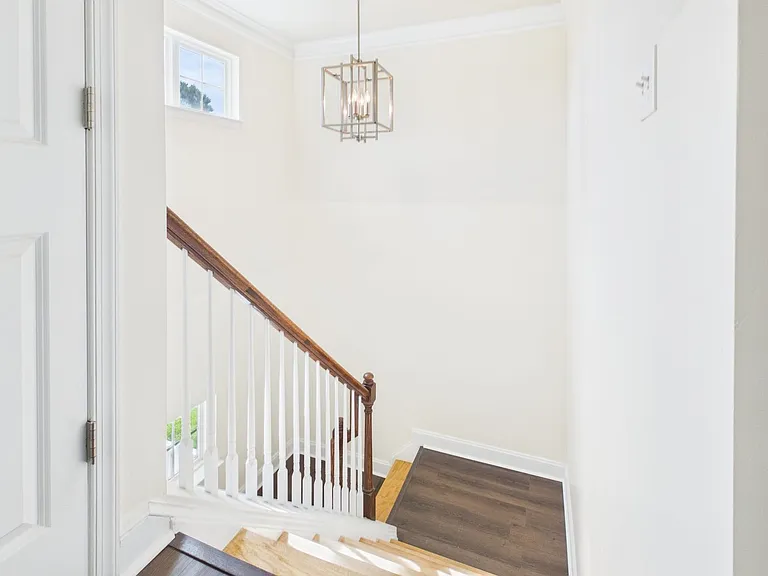4901 Warwick Rd E — Photo 23