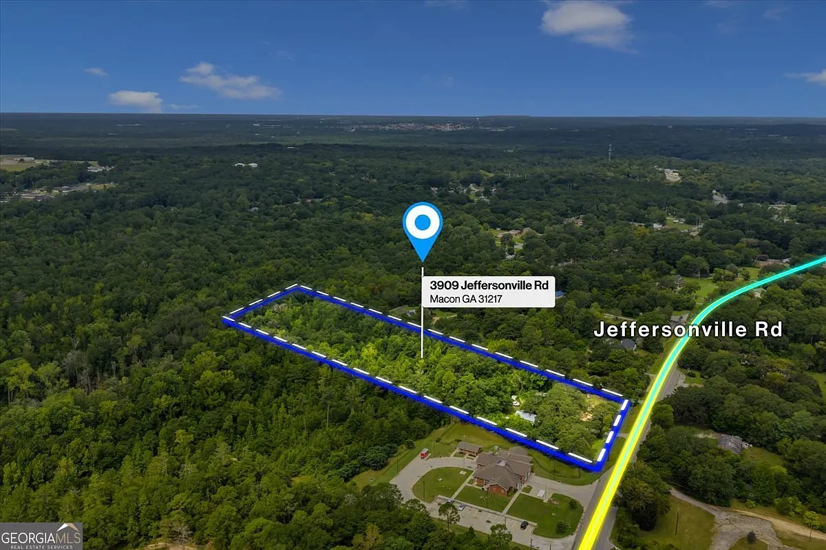3909 Jeffersonville Rd photo 1