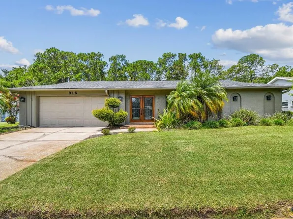916 Mainsail Way, Palm Harbor, FL 34685