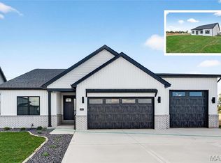 609 Tea Olive Blvd, O'Fallon, IL 62269