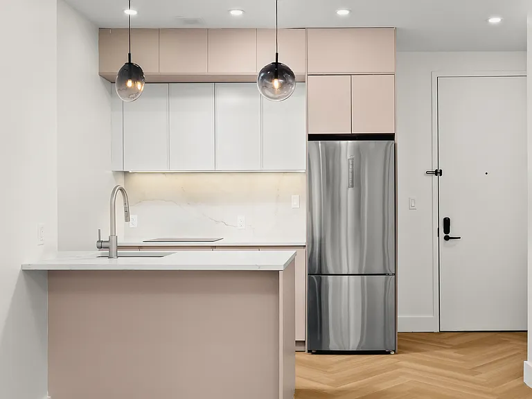 34-16 38th St #4210 — Photo 3