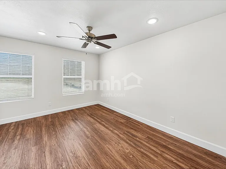 11078 S Trocadero Ave — Photo 9