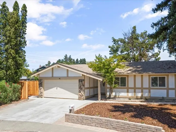 437 Corte Majorca, Vacaville, CA 95688