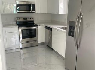 1754 NW 69th Ter, Miami, FL 33147