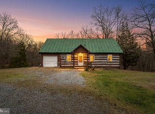 186 Pine Cone Dr, Cross Junction, VA 22625