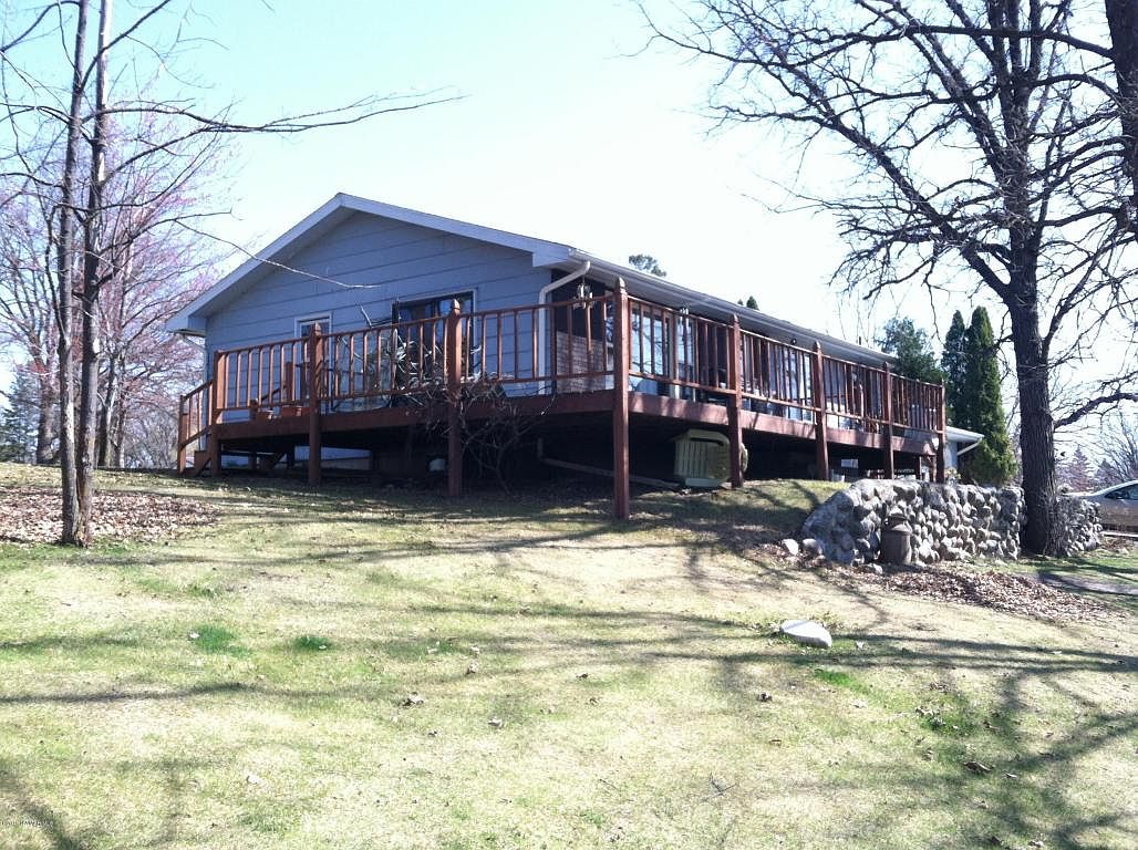 215 Main St N, Clearbrook, MN 56634 Zillow