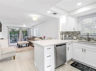 5 High Point Cir W APT 101, Naples, FL 34103