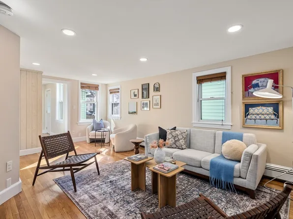 50 Brush Hill Rd, Milton, MA 02186