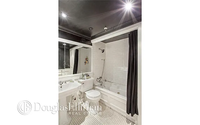 Rented by Douglas Elliman | media 8