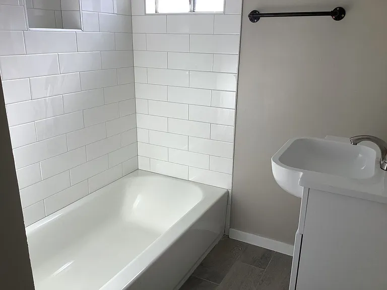 5909 Cecilia St — Photo 13