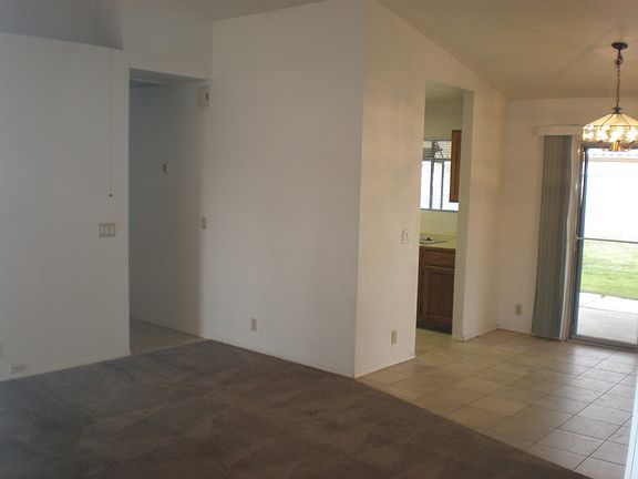 5th image of 4901 E Gary St