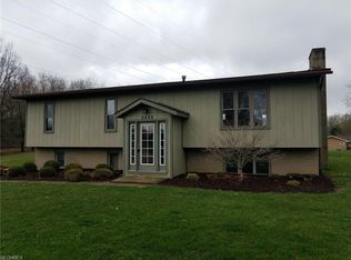 2898 Meadowland St, Uniontown, OH 44685