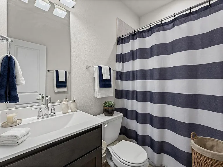 21409 Mary Myrtle St — Photo 22
