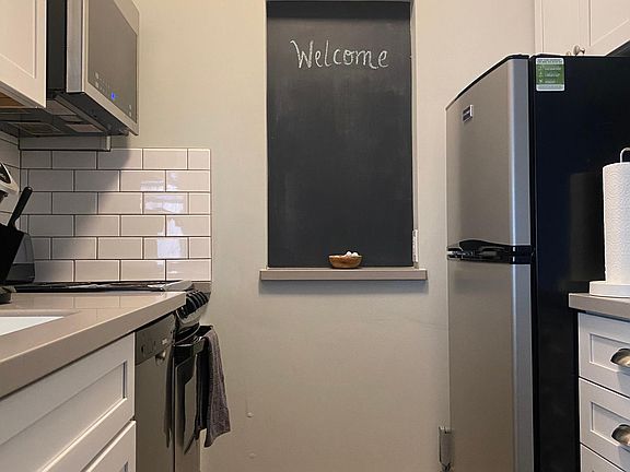 5th image of 2024 W Pacific Ave APT 1