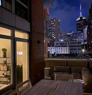 Sold by Compass | media 8