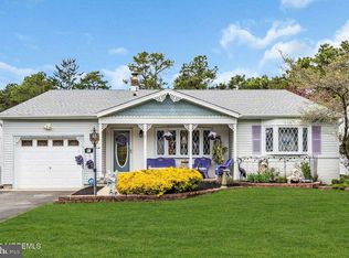 17 Sheepshead Dr, Toms River, NJ 08757
