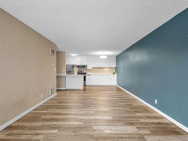 960 Shorepoint Ct #205 — Photo 10