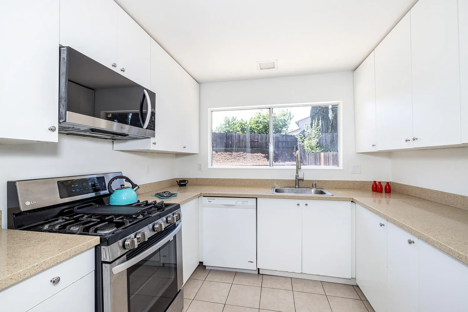 Pepperwood St, Hercules — Photo 1