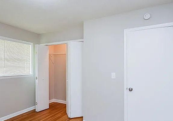 3rd image of 1179 Milstead Ave NE