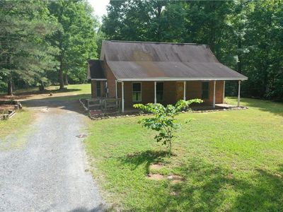 5864 Whites Chapel Rd, Staley, NC, 27355