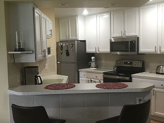 3rd image of 403 Windjammer Dr #2