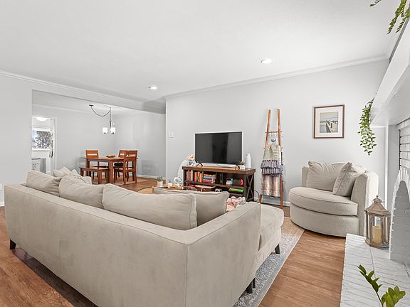 2nd image of 7731 Meadow Park Dr APT 219