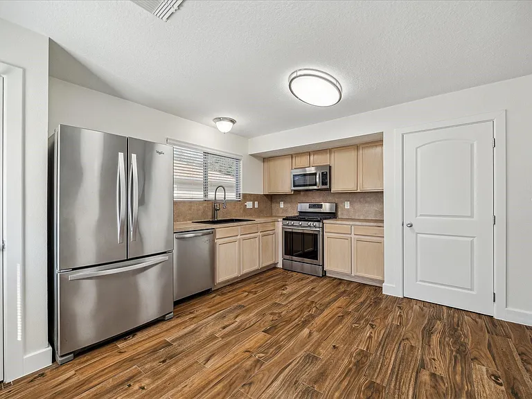 262 Rolling Brook Dr — Photo 12