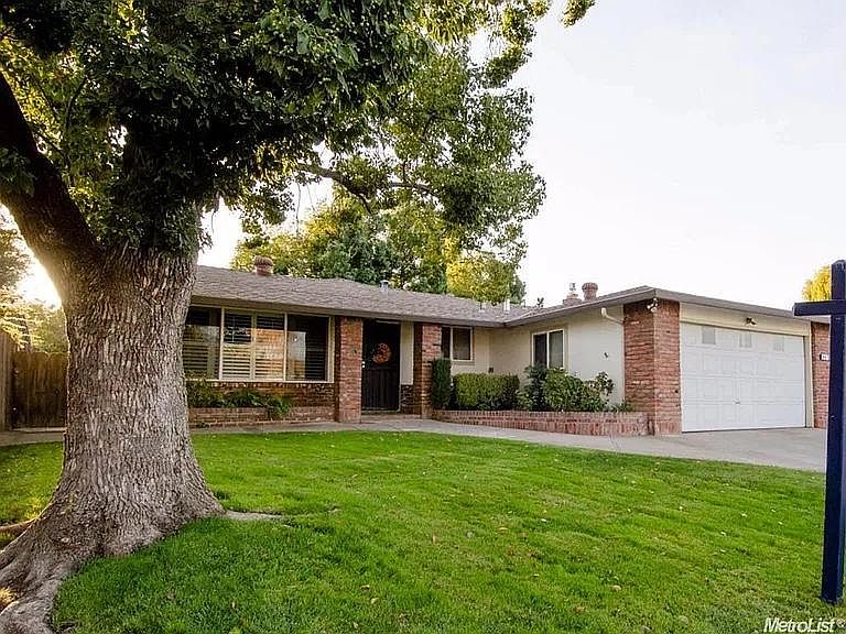 1st image of 647 El Capitan Dr