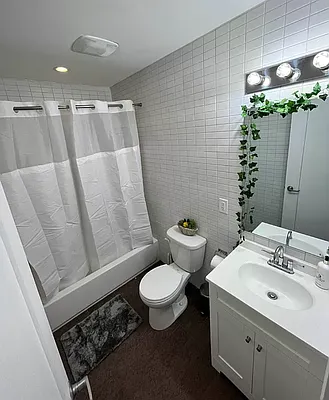 Rented by Hagstrom Management Inc | media 11