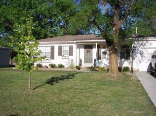 614 N Division St, Coweta, OK 74429