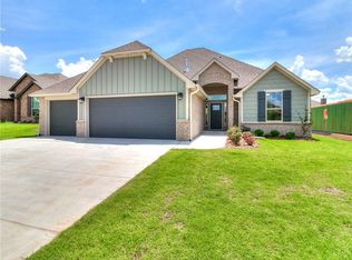 10008 NW 143rd St, Yukon, OK 73099