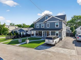 20 Westbridge Dr, Babylon, NY 11702