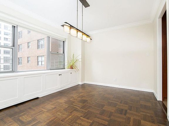 4th image of 1325 1st Ave #B501