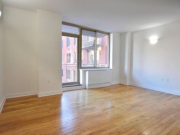 2nd image of 454 Manhattan Ave APT 5J