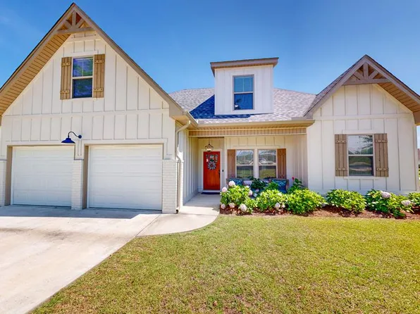 619 Littlefield Rd, Dothan, AL 36301