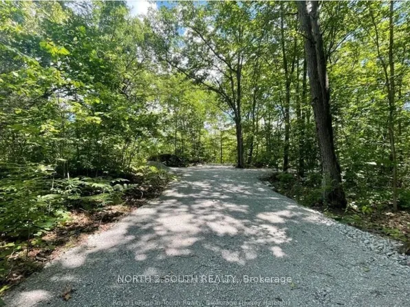 1203 W Honey Harbour Rd, Georgian Bay, ON L0K 1S0
