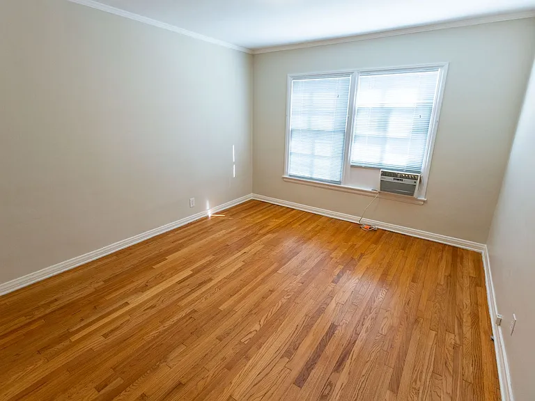 410 Veteran Avenue — Photo 8