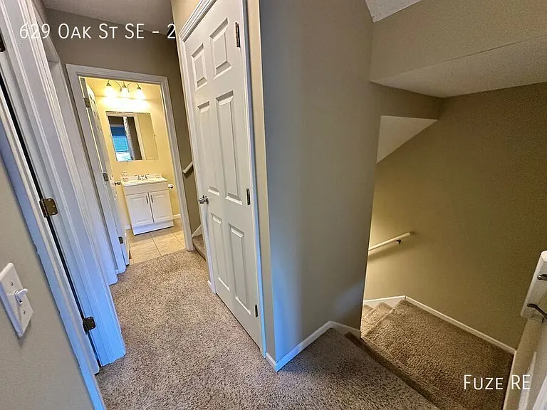 629 Oak St SE #2 — Photo 45