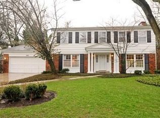 1560 Woodvale Ave, Deerfield, IL