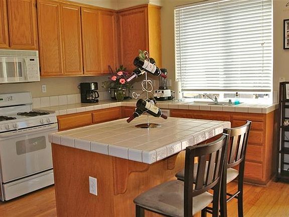 4th image of 3618 Bayport Pl