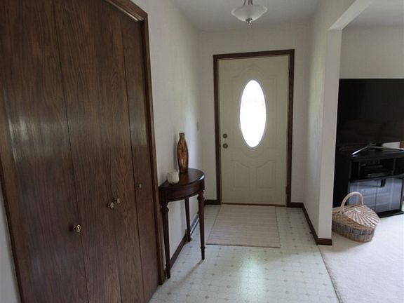 2nd image of 8133 Rosemeade Ln