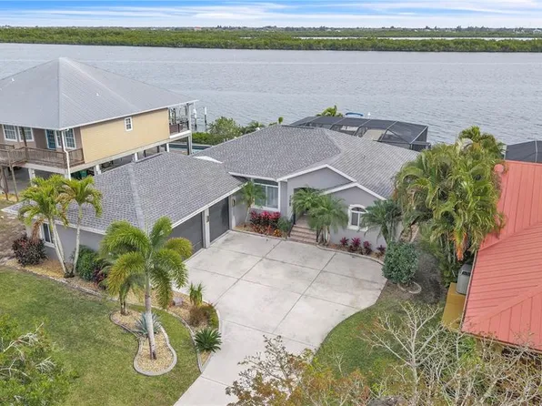 3708 Peace River Dr, Punta Gorda, FL 33983