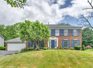 115 Tiffany Ridge Dr, Coraopolis, PA 15108