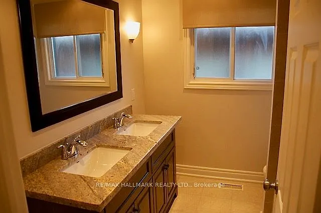 162 Combe Ave — Photo 8