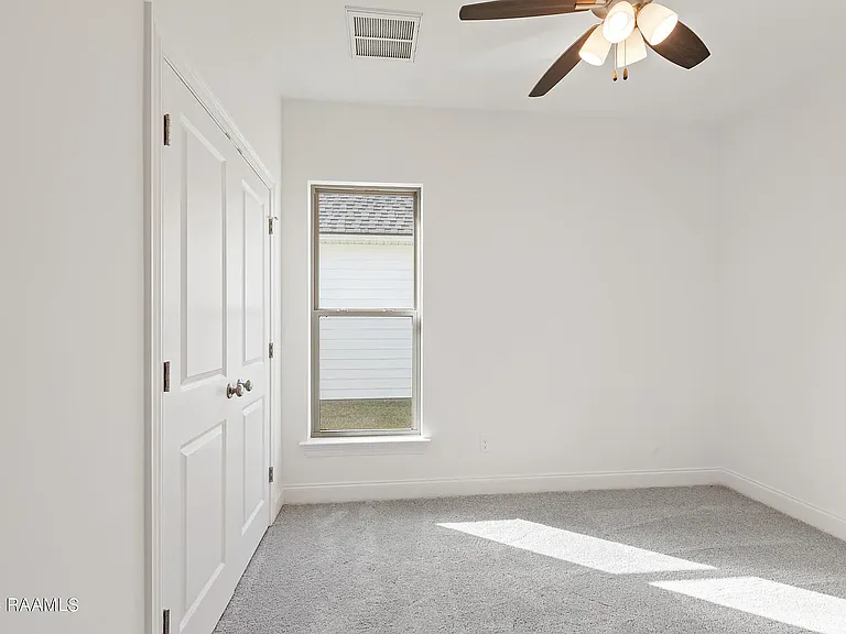 120 Sojourner Dr — Photo 21