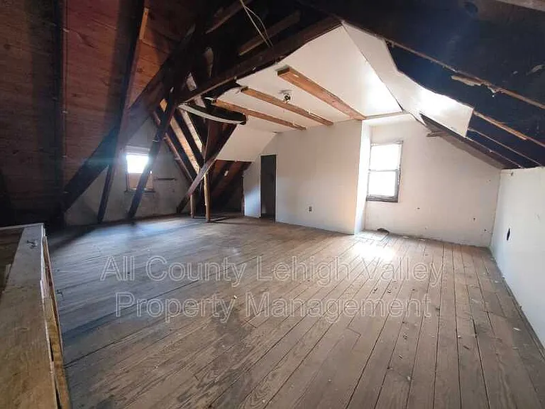 1507 Washington St — Photo 7