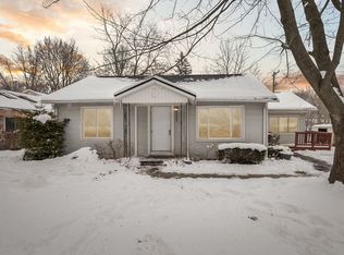 2206 Allerton Rd, Auburn Hills, MI 48326