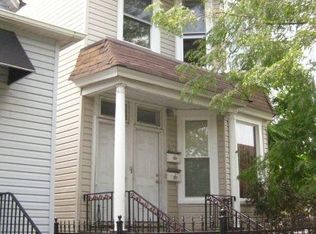 2657 W George St, Chicago, IL 60618