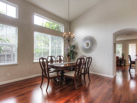 5th image of 40906 Canyon Heights Dr
